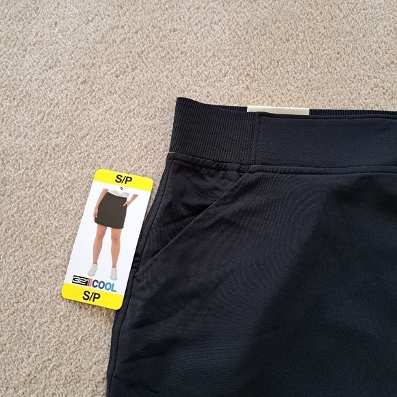 NWT 32° Degrees Active Skort Women's Small Black Stretch Skirt With Shorts - Picture 4 of 10